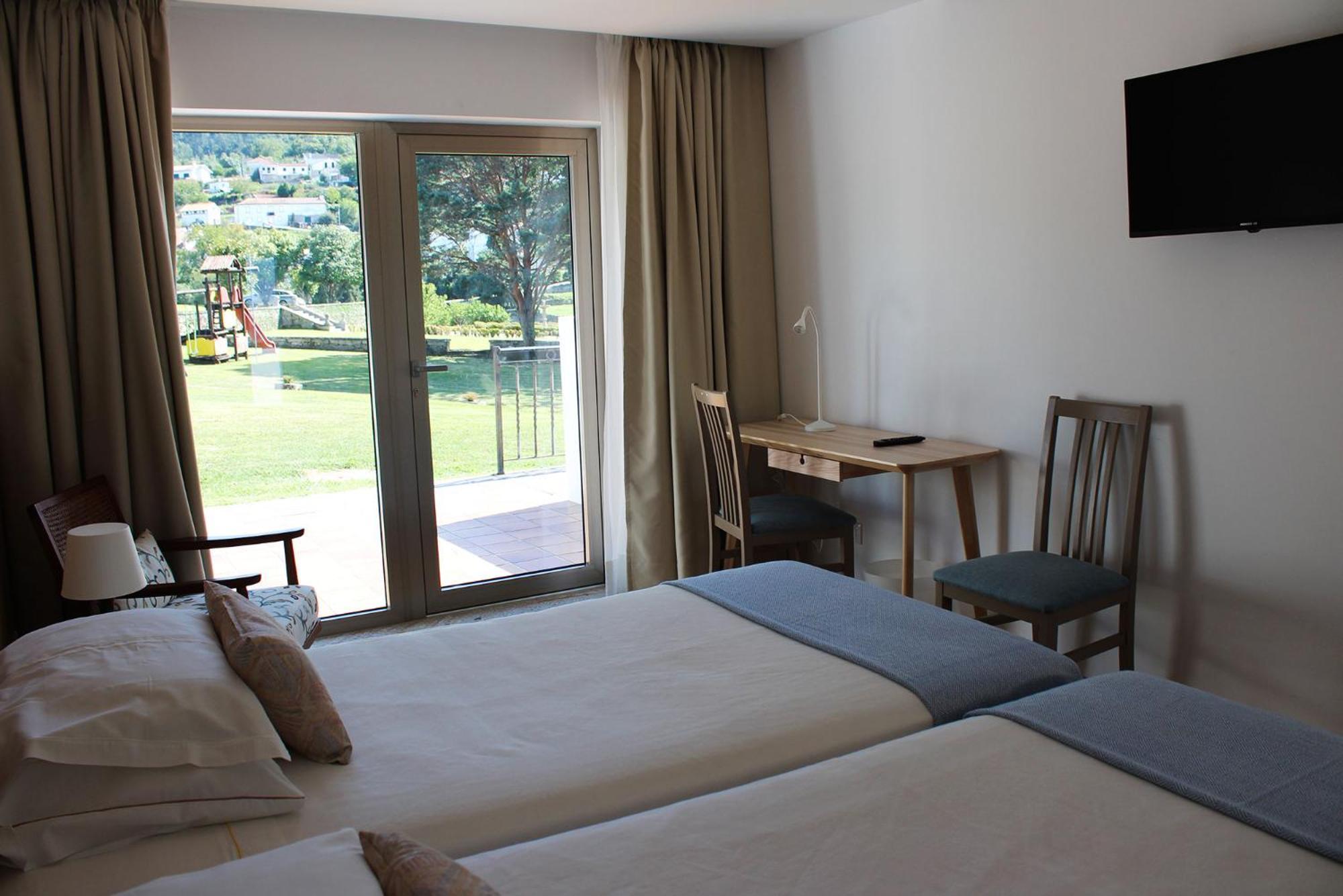 Boega Hotel Vila Nova de Cerveira Oda fotoğraf